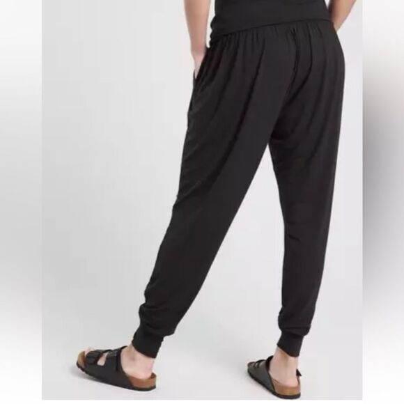 Athleta Studio Jogger Black Size XS High Rise Lightweight Yoga Pants - Picture 5 of 13